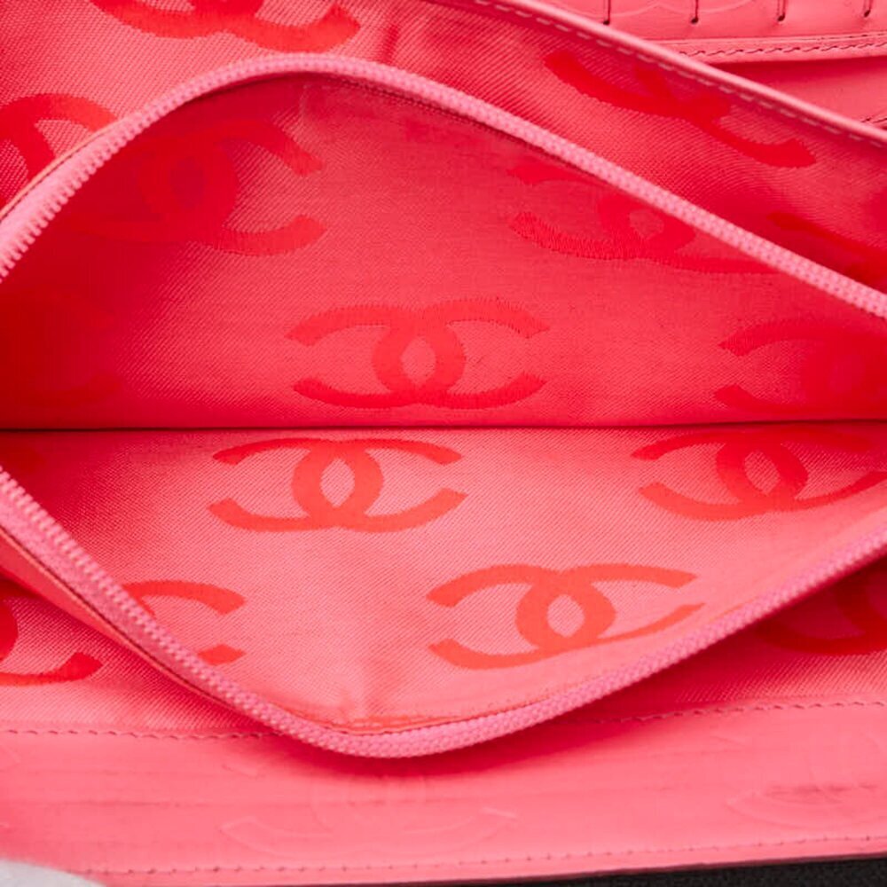 CHANEL Black Lambskin Leather Logo Wallet - Picture 12 of 16